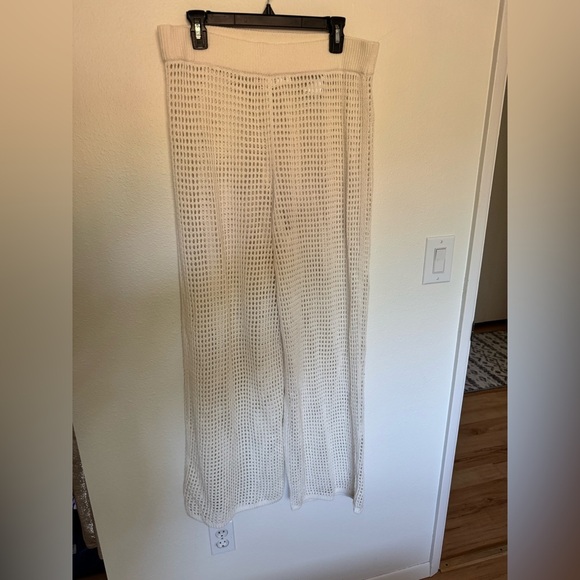 NEW Abercrombie & Fitch Crochet Style Cover Up Pants Wide Leg Size Large NWOT - Picture 4 of 8